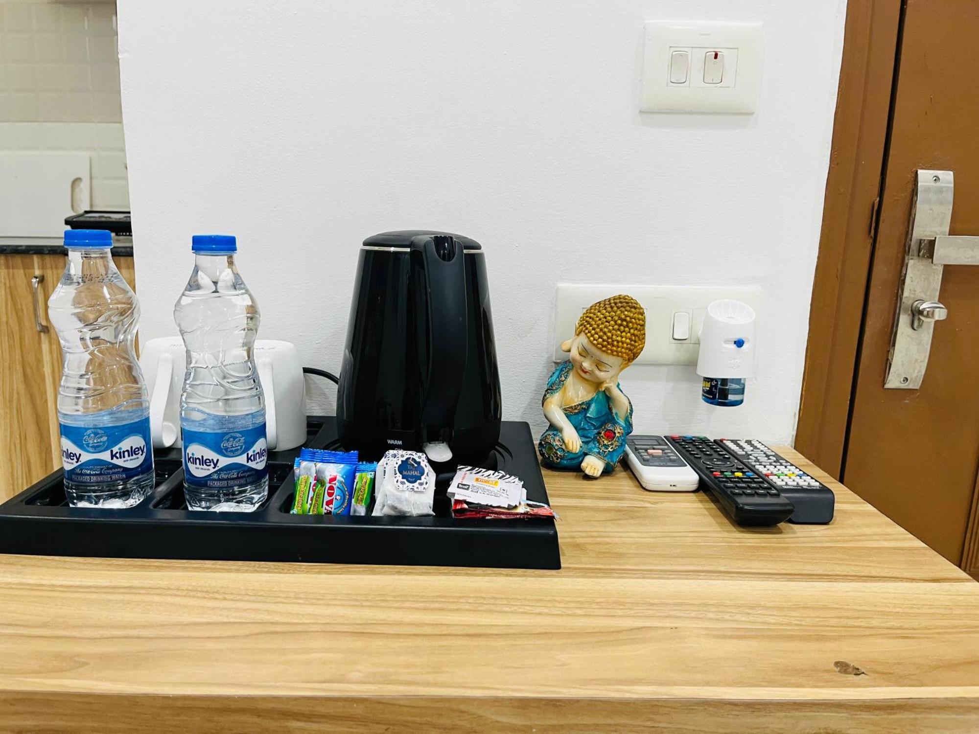 The Lodgers Studio Apartment Infront Of Artemis Hospital Gurugram Gurgaon Dış mekan fotoğraf