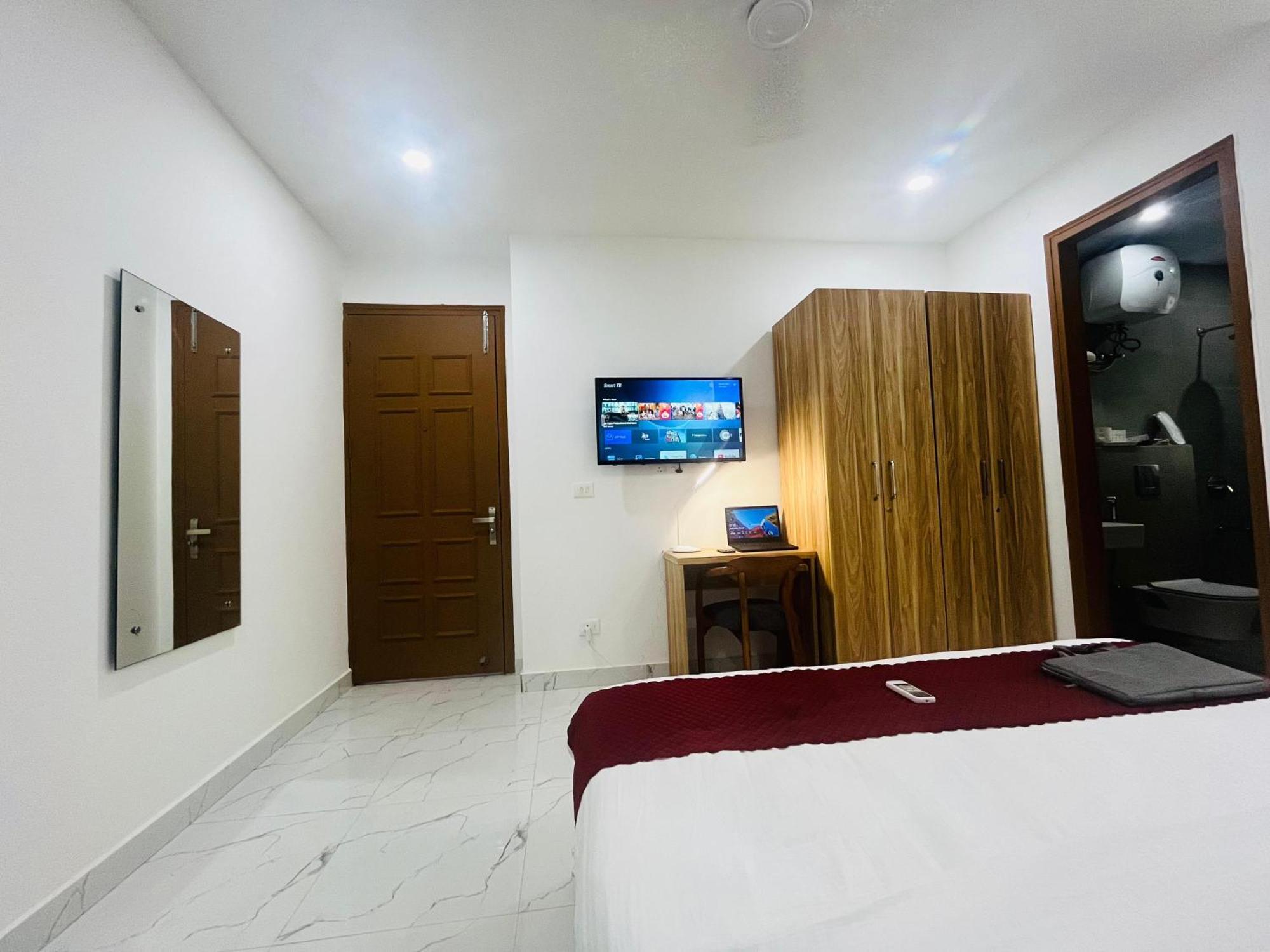 The Lodgers Studio Apartment Infront Of Artemis Hospital Gurugram Gurgaon Dış mekan fotoğraf