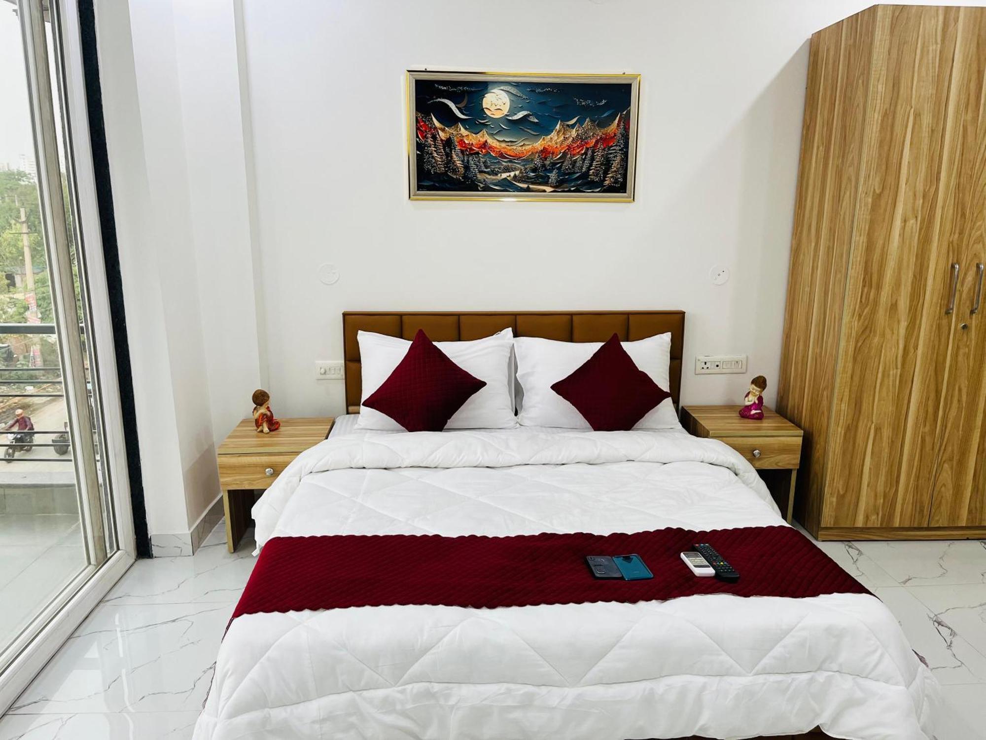 The Lodgers Studio Apartment Infront Of Artemis Hospital Gurugram Gurgaon Dış mekan fotoğraf