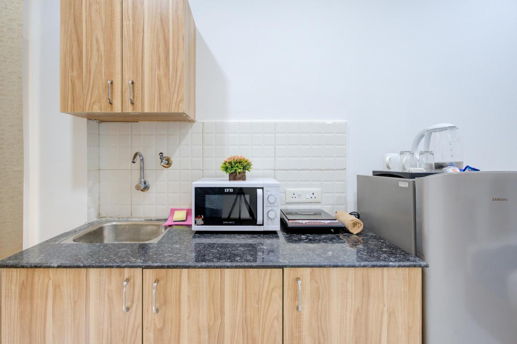 The Lodgers Studio Apartment Infront Of Artemis Hospital Gurugram Gurgaon Dış mekan fotoğraf