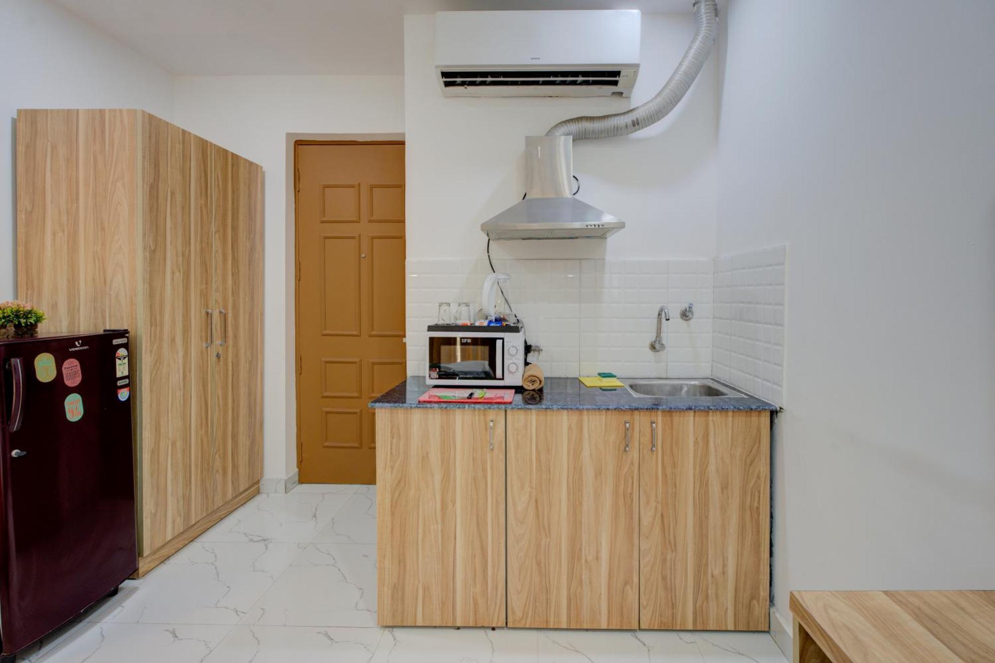 The Lodgers Studio Apartment Infront Of Artemis Hospital Gurugram Gurgaon Dış mekan fotoğraf