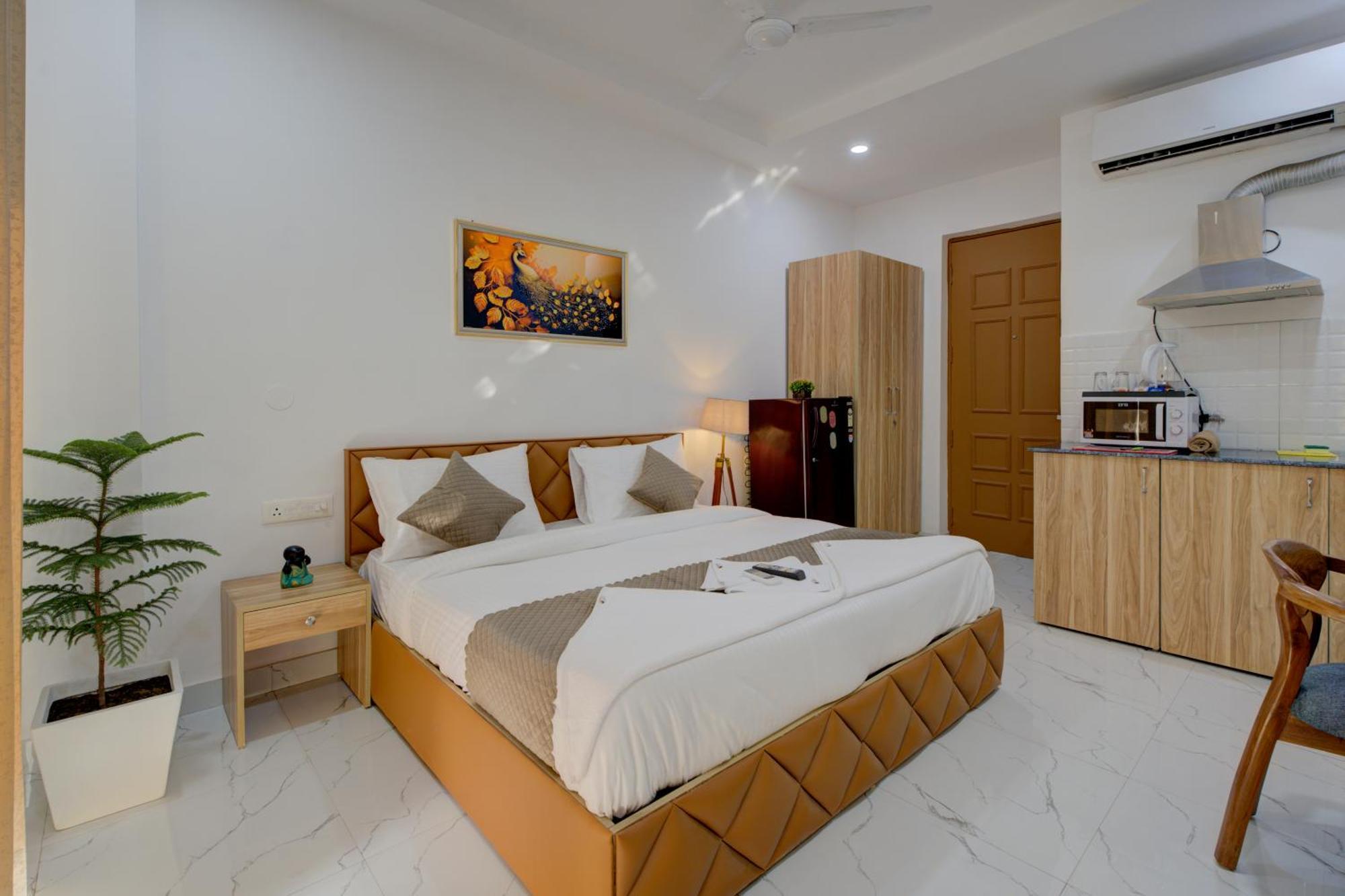 The Lodgers Studio Apartment Infront Of Artemis Hospital Gurugram Gurgaon Dış mekan fotoğraf